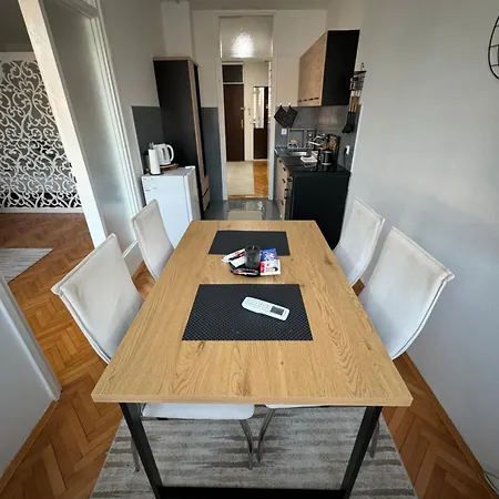 Park Apartman *